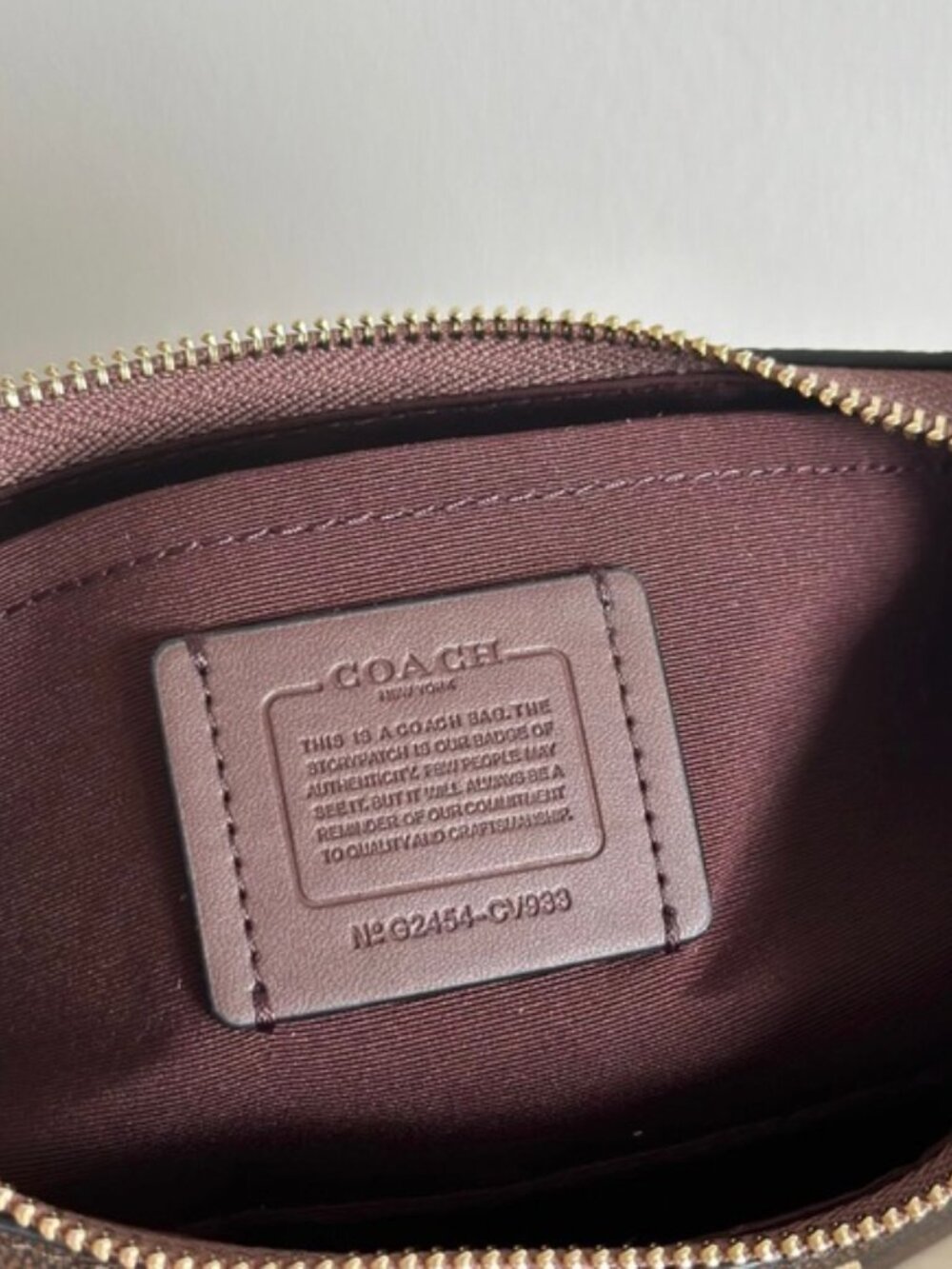 coach Teri Shoulder Bag In Signature Canvas - Picture 6 of 7